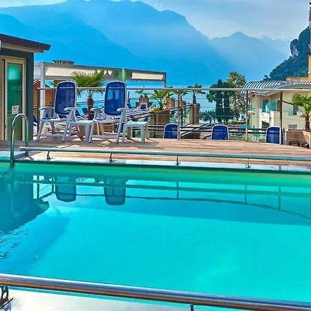 Hotel Europa - Skypool & Panorama Riva del Garda