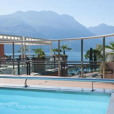 Europa - Skypool & Panorama Riva del Garda