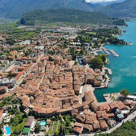 Europa - Skypool & Panorama 4* Riva del Garda