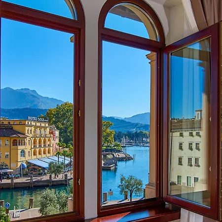 Europa - Skypool & Panorama Riva del Garda